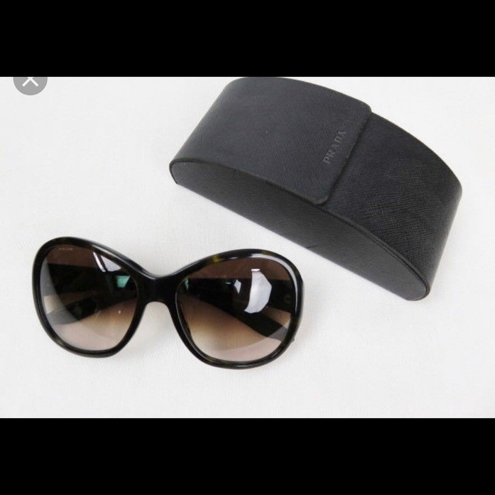Prada Havana sunglasses 🕶